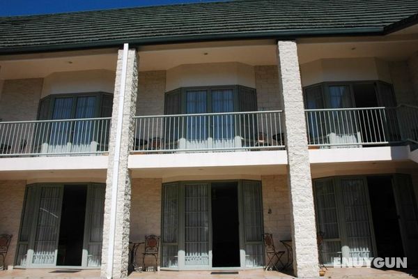 Colonial Lodge Motel Genel
