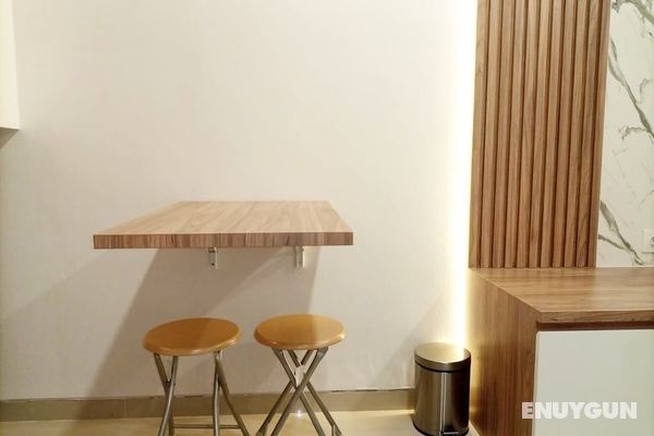 Comfort And Simply Look Studio Room At Mataram City Apartment Oda Düzeni
