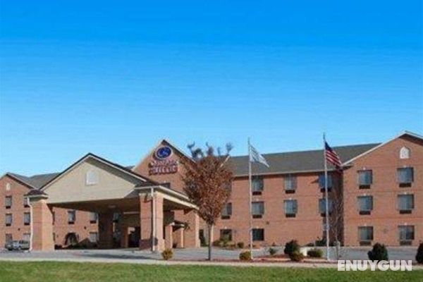 Comfort Inn & Suites Airport and Expo Genel