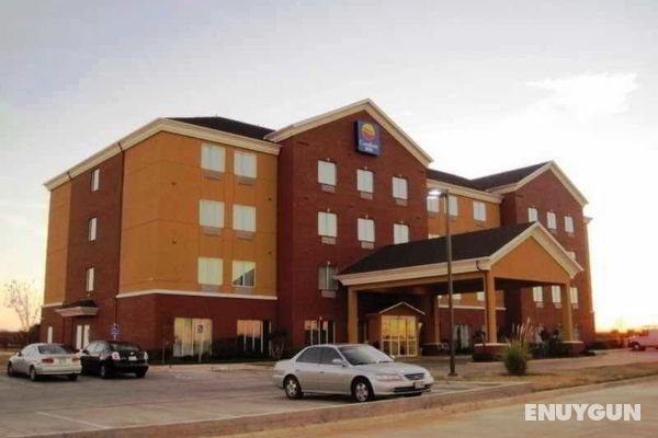 Comfort Inn & Suites Regional Medical Center Genel