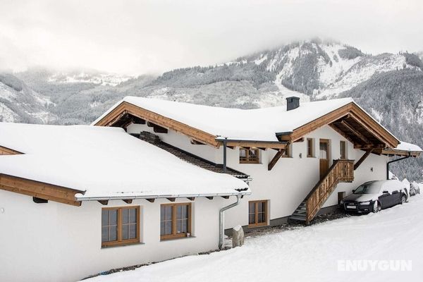 Comfortable Apartment in Kaprun Near Ski Lift Öne Çıkan Resim