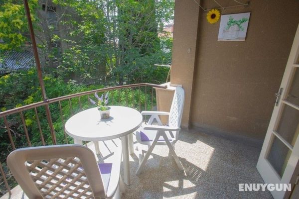 Comfortable Apartment With Balcony & Garden View Öne Çıkan Resim