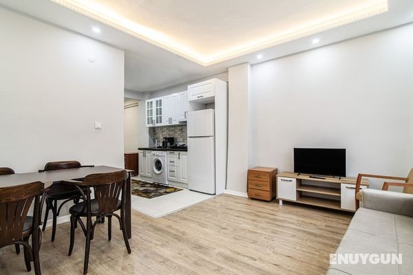Comfy Apartment With Central Location in Sisli Öne Çıkan Resim