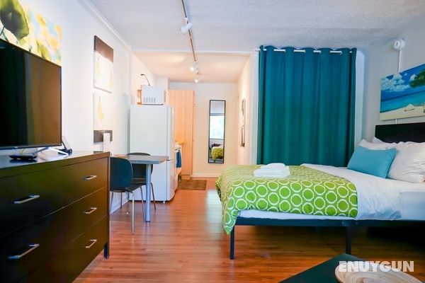 Cool Classic Studio Apartment A - Includes Weekly Cleanings w Linen Change Öne Çıkan Resim
