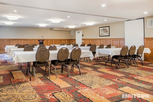 Country Inn & Suites by Radisson, Grandville-Grand Rapids West, MI Genel