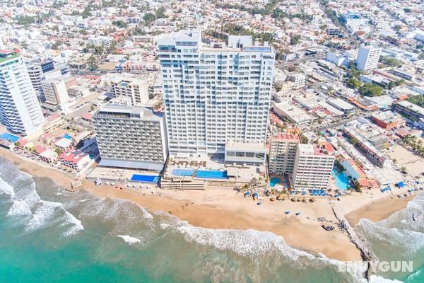 Courtyard By Marriott Mazatlan Beach Resort Öne Çıkan Resim