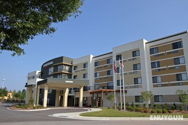Courtyard by Marriott Triangle Town Center Genel