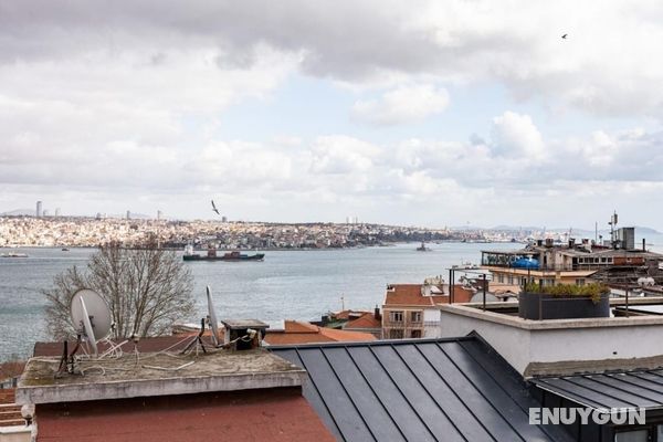 Cozy Flat With Dreamy Bosphorus View in Beyoglu Öne Çıkan Resim
