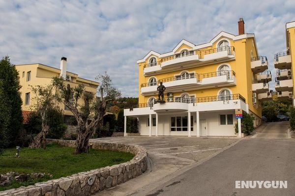 Crnogorska Kuća Hotel  Podgorica Genel