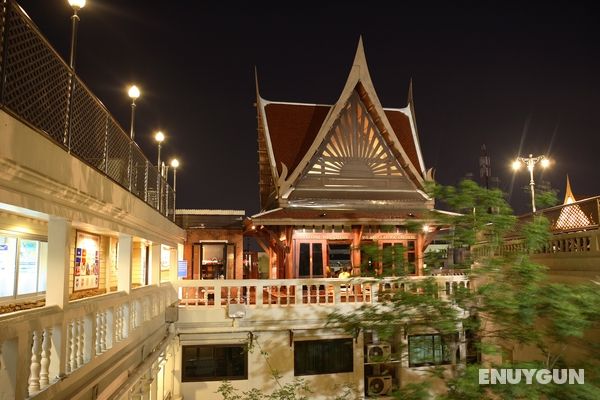 D&D Inn Khaosan Genel