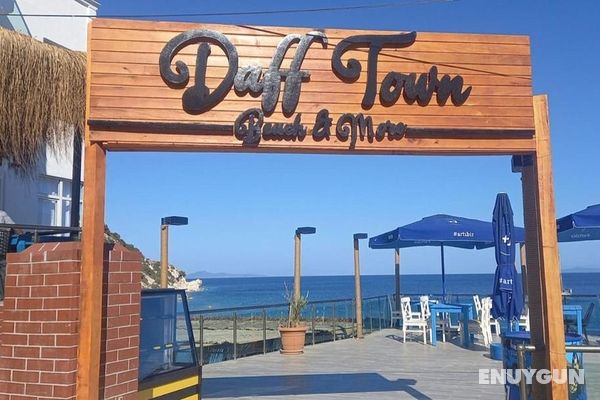 Daff Town Beachmore Genel