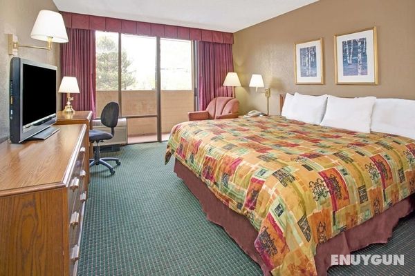 Days Hotel by Wyndham Boulder Genel