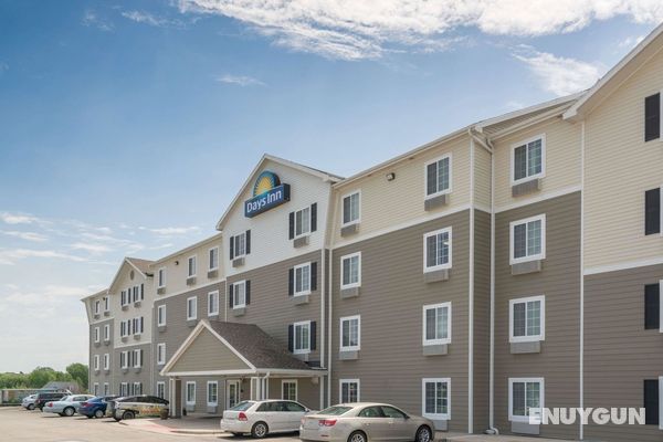 Days Inn & Suites by Wyndham Rochester South Genel