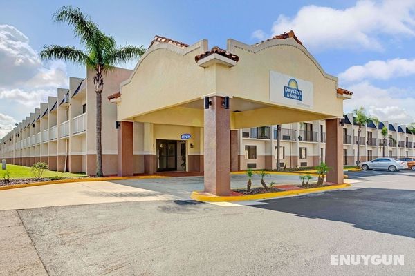 Days Inn & Suites by Wyndham Tampa near Ybor City Genel