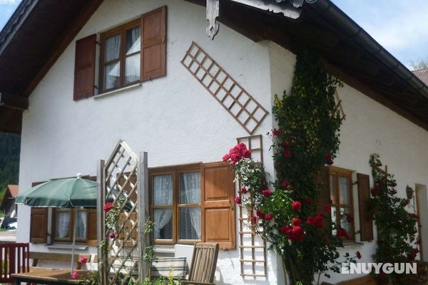 Delightful Holiday Home in Unterammergau With Terrace Öne Çıkan Resim