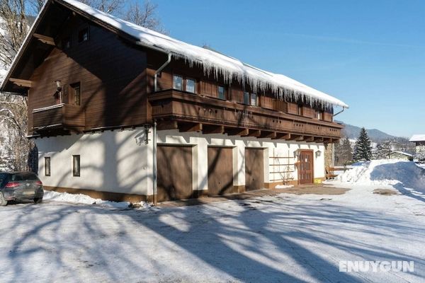 Detached Holiday Home in Salzburg near Ski Area with Sauna Öne Çıkan Resim