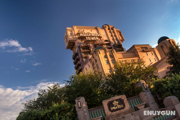 Disneyland Hotel + Bilet Genel