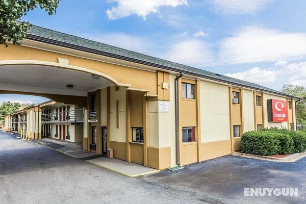 Econo Lodge Inn & Suites East Matthews Genel