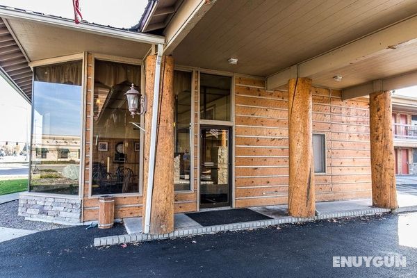 Econo Lodge Inn & Suites Flathead Valley Genel