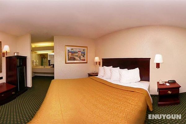 Econo Lodge Inn & Suites Philadelphia Genel