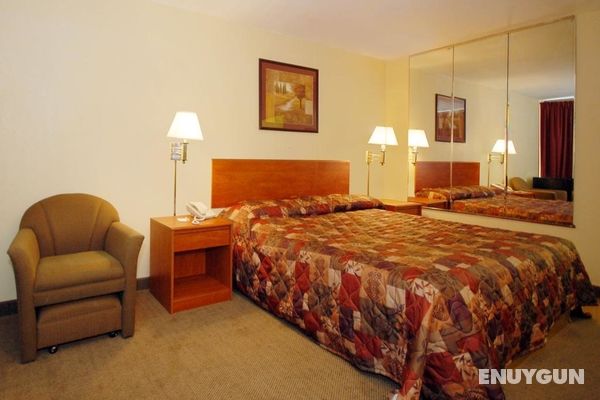 Econo Lodge Genel