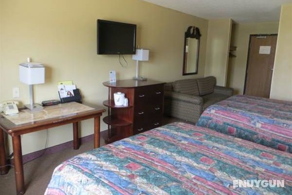 Economy Inn & Suites Cedar Rapids Genel