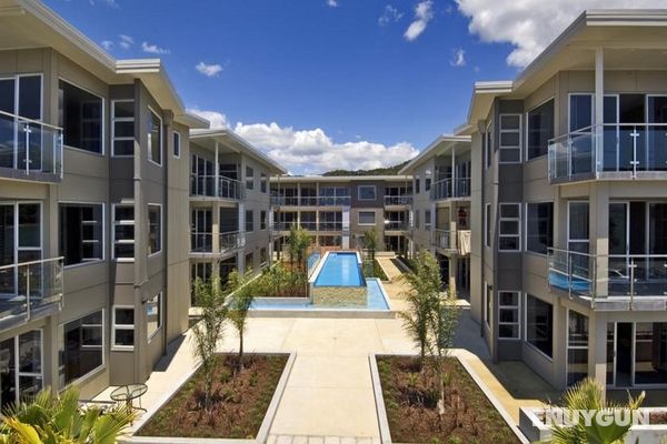 Edgewater Palms Apartments Genel