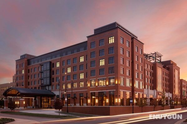 Embassy Suites South Bend, IN Genel