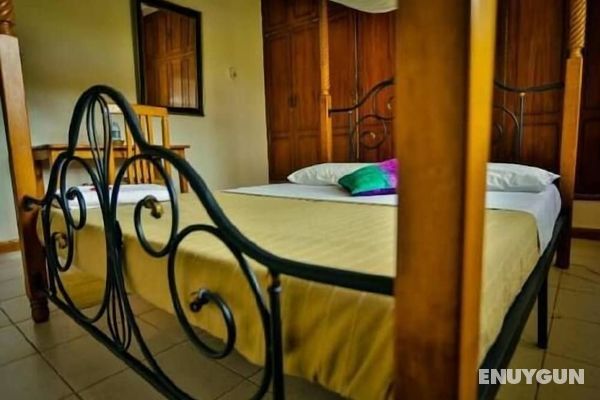 Entebbe Vine Inn Öne Çıkan Resim