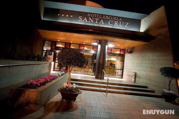 Hotel Escuela Santa Cruz Genel