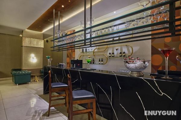 Essentia Luxury Hotel Indore Genel