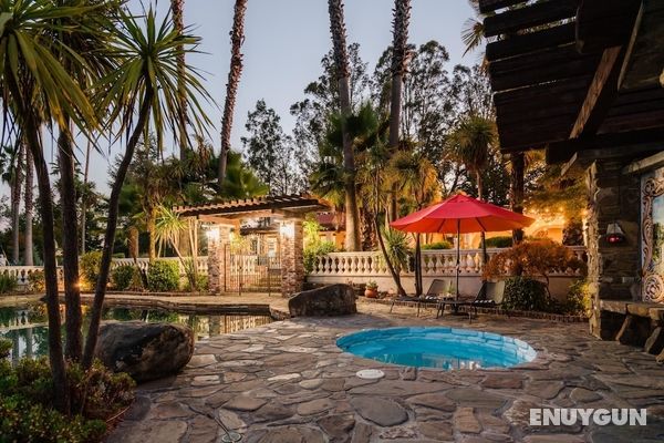 Estrella Secluded 7 Acre Vineyard Estate w Pool Hot Tub Öne Çıkan Resim