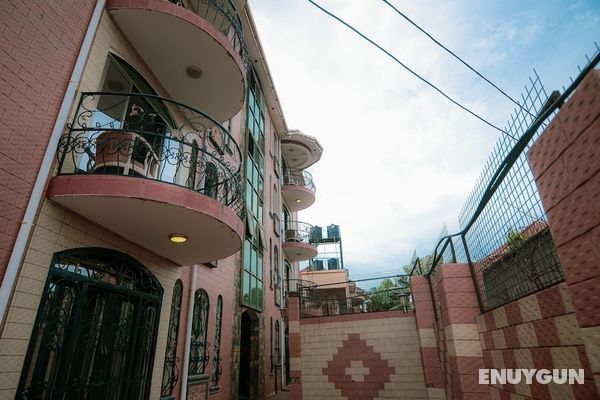 Evelyn Apartments Dış Mekan