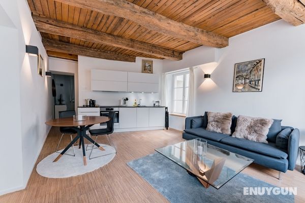 Exquisite 1BR Apt in Old Town w Balcony Öne Çıkan Resim