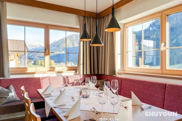 Exquisite Holiday Home near Ski Area in Königsleiten Öne Çıkan Resim