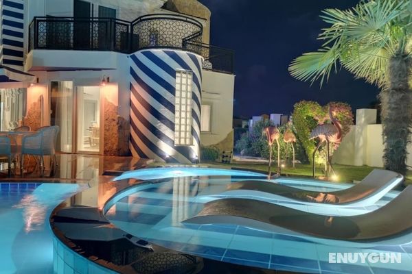 Exquisite Villa With Private Pool in Antalya Öne Çıkan Resim