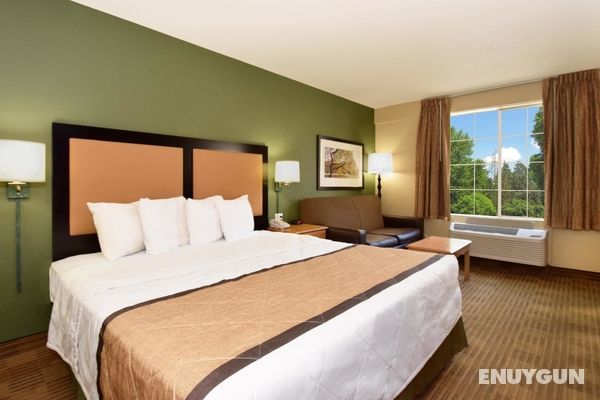 Extended Stay America - Tampa - Brandon Genel