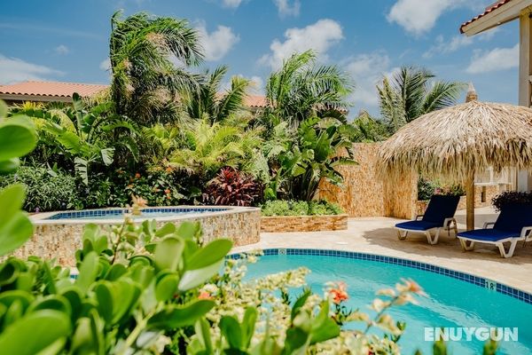 Fabulous Modern 2-bedroom Apartment With Tropical Garden, Pool and Whirlpool Öne Çıkan Resim
