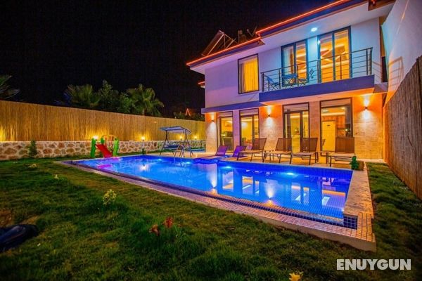 Fabulous Villa With Pool in Kas Öne Çıkan Resim