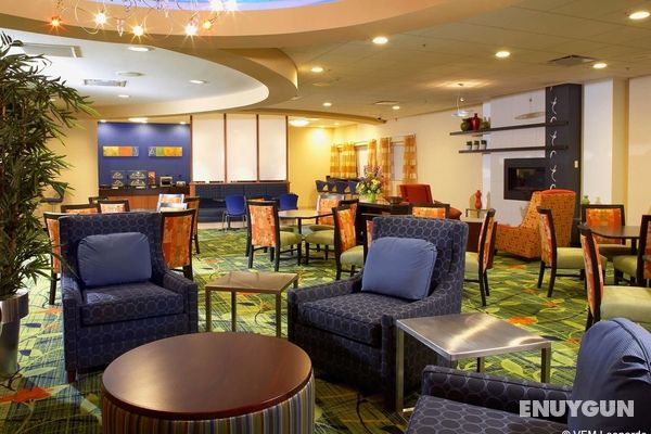 Fairfield Inn & Suites Cleveland Beachwood Genel