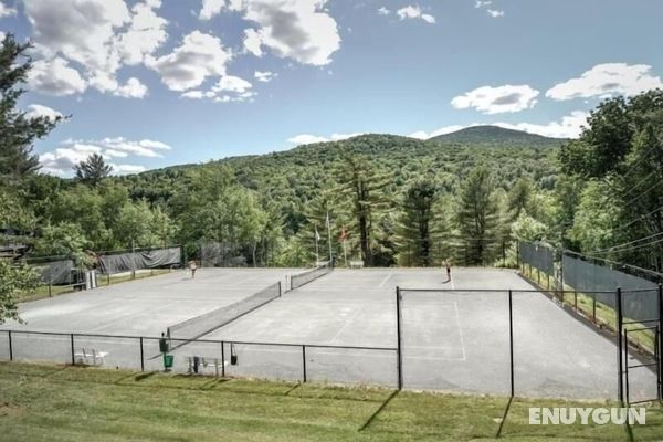 Family Friendly Overlook at Topnotch Genel