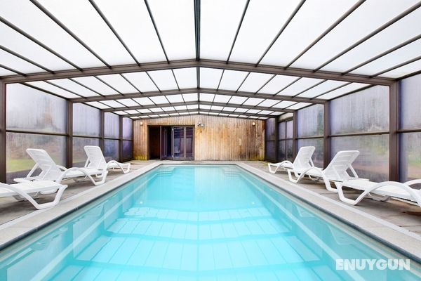 Free Stat Ande Luxury Villa With Swimming Pool and Sauna Öne Çıkan Resim