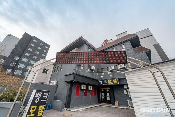 Gangseo Bank Motel Dış Mekan