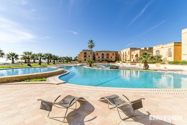 Gee9teen Villa in Gozo, Pool & Whirlpool Öne Çıkan Resim