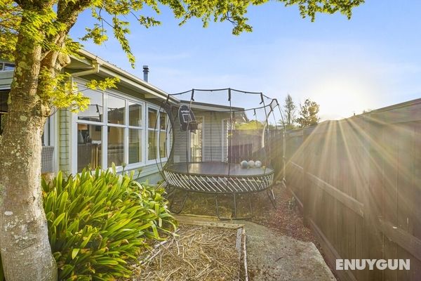 Gorgeous Family Home-Fully Fenced & Toys Genel
