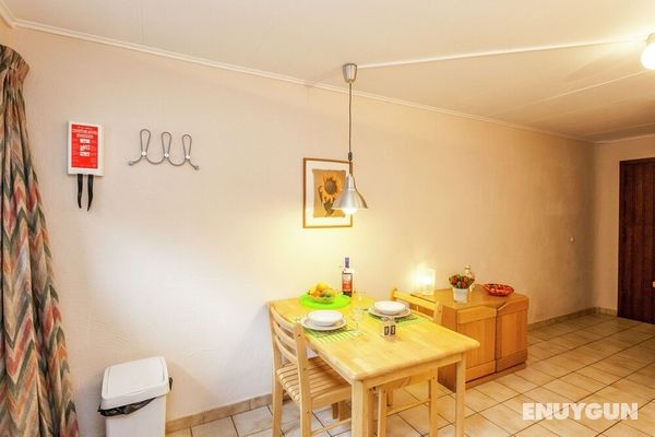 Gorgeous Apartment in Bohon With Garden Furniture and BBQ Yerinde Yemek