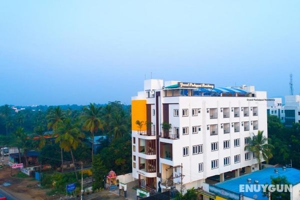 Hotel Grand Padappai Residency Öne Çıkan Resim