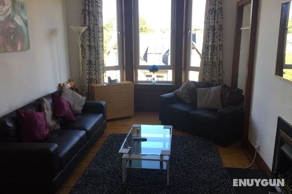 Great Location 2 Bedroom Scotstoun Flat Öne Çıkan Resim