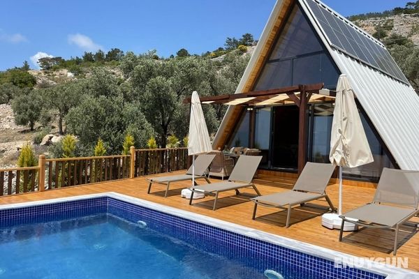 Great Villa With Sea View and Private Pool in Kas Öne Çıkan Resim