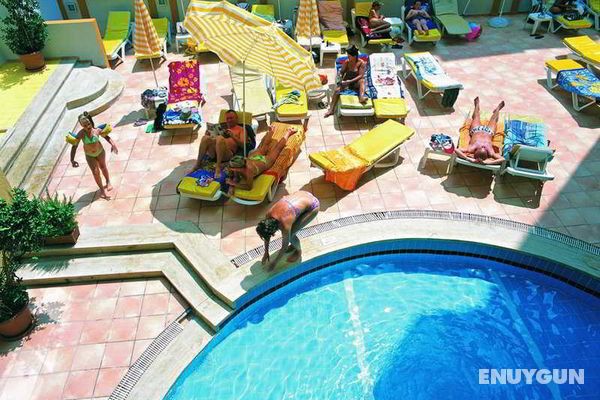 Gunes Sun Time Hotel Havuz